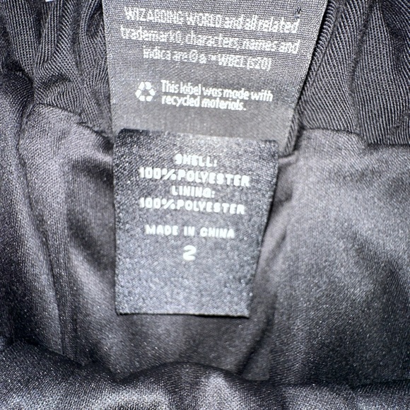 Harry Potter Black & Gold Wand Print Skirt | Women’s Size 2 ✨ - Picture 5 of 9